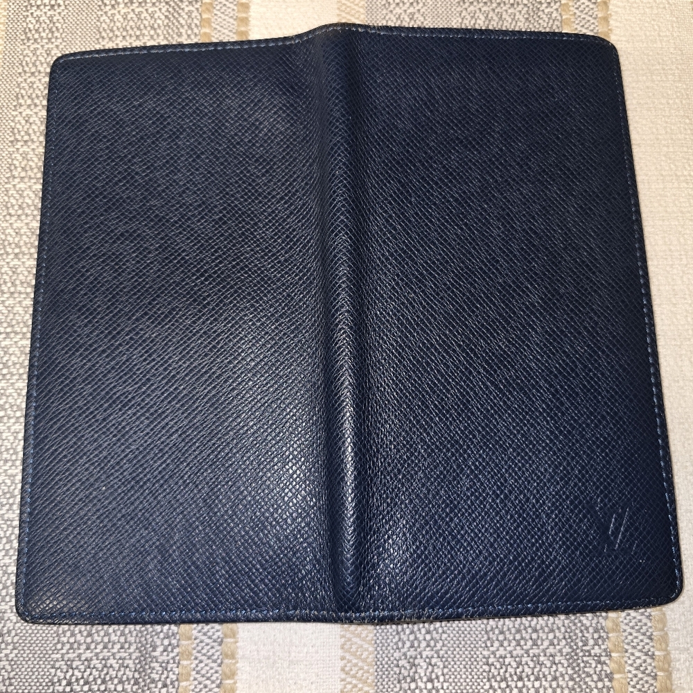Louis Vuitton Brazza Wallet In Navy (Mens) - Picture 11 of 13